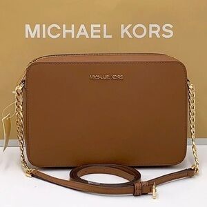 MICHAEL KORS JET SET TRAVEL LARGE EAST WEST CHAIN CROSSBODY BAG-Like New!!